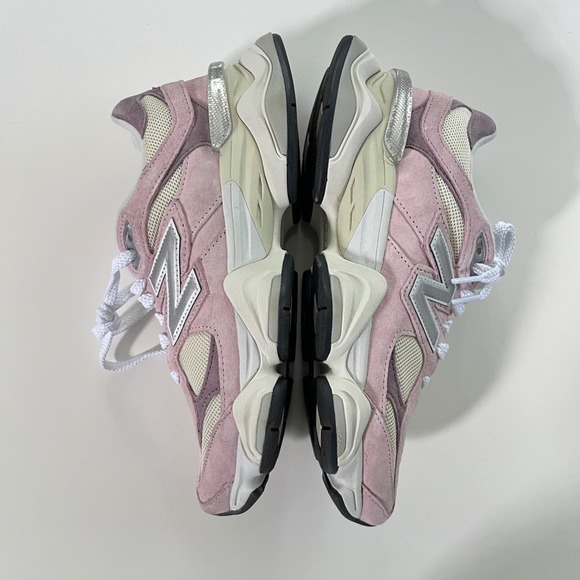 New Balance 9060 Sneaker in Rose Sugar, Angora, & Ice Wine - Picture 6 of 10
